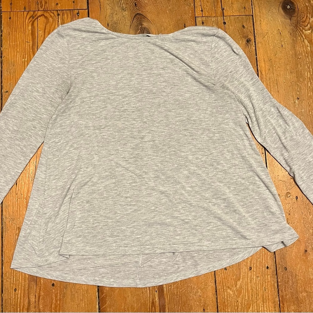 Athleta Light Gray Long Sleeve Top